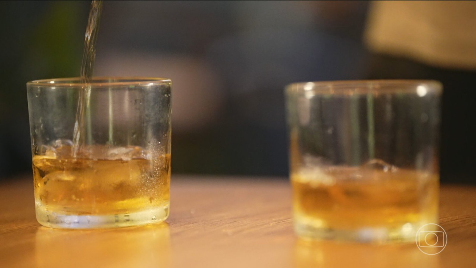 Intoxicação por metanol: médico alerta para sintomas e necessidade de atendimento rápido — Foto: Jornal Nacional/ Reprodução/G1